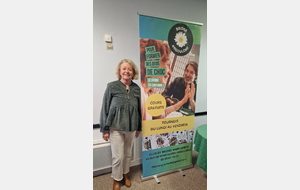 Notre présidente avec l'acquisition de l'année - un kakemono!