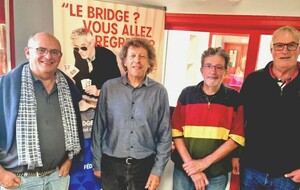 Les 4 professeurs de bridge:
Gilles de Vanssay, Bernard Horreaux, Christian Raynaud et Jean-Marc Phlippoteau